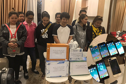 Hành tung bất thường của nhóm tội phạm đa quốc gia đến Việt Nam thuê biệt thự trang bị camera dày đặc Một ổ nhóm tội phạm “ngoại” và phương tiện gây án sử dụng công nghệ cao bị Công an Việt Nam bắt giữ